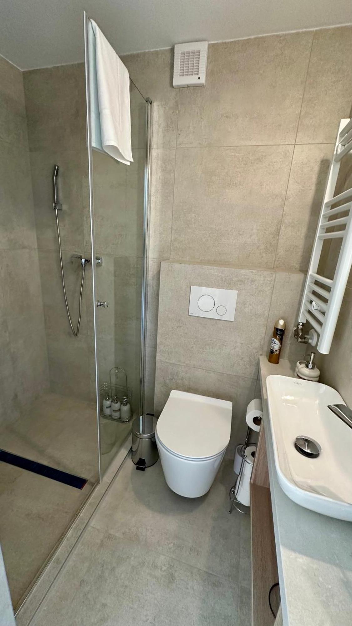 Villa Antara Szeged Bagian luar foto